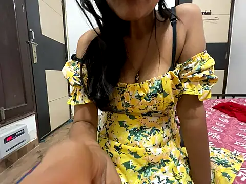 Snapshot of aliya_bhatt chatting on October 5, 2025, 9:13 pm aliya bhatt online show from October 5, 2025, 9:13 pm