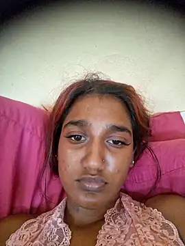 indianpink lips online show from February 6, 2026, 12:08 pm