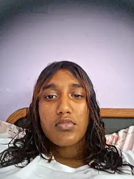 indianpink lips online show from April 23, 2026, 2:41 pm