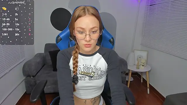 Elizabeth sarmiento online show from February 28, 2025, 9:55 pm