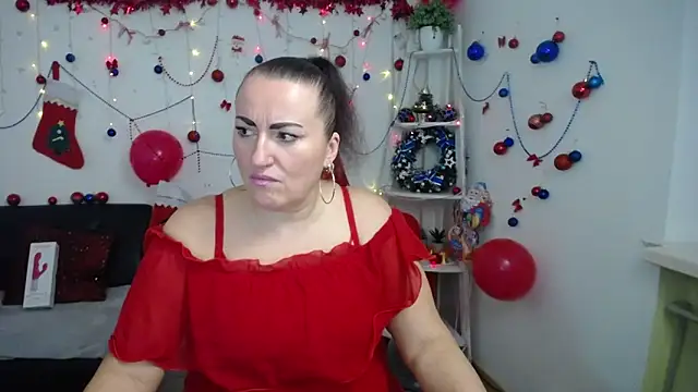 DianaMGG online show from December 17, 2025, 6:25 pm