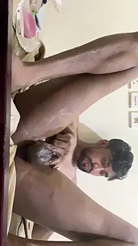 Snapshot of browniebae chatting on September 13, 2025, 5:40 am browniebae online show from September 13, 2025, 5:40 am