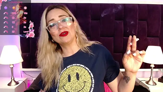 Azaahara  online show from April 20, 2026, 12:52 pm