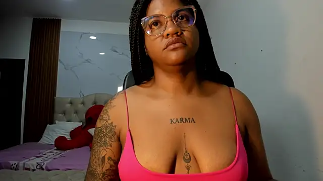 ZahraRose online show from February 13, 2026, 10:55 am