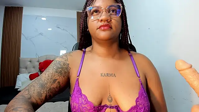 ZahraRose online show from February 23, 2026, 11:40 am