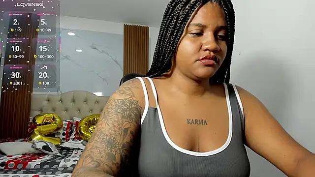 ZahraRose online show from April 15, 2026, 11:39 am