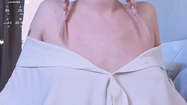 EdlaHewell online show from February 3, 2026, 6:22 am