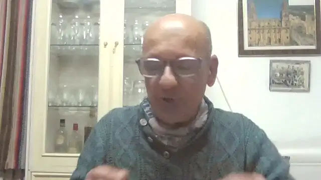 llopaco online show from October 31, 2025, 7:04 pm