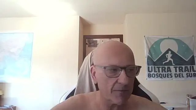 Snapshot of llopaco chatting on May 27, 2026, 9:28 am llopaco online show from May 27, 2026, 9:28 am