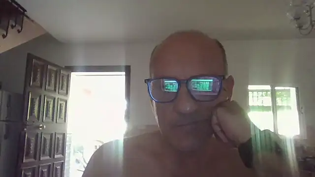 Snapshot of llopaco chatting on June 15, 2026, 11:12 am llopaco online show from June 15, 2026, 11:12 am