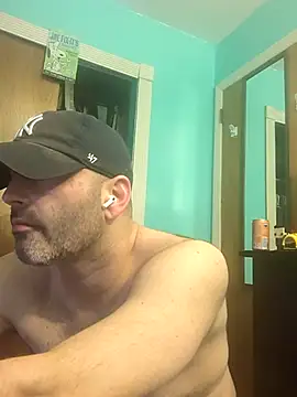 Novabear6996 online show from February 26, 2025, 5:42 am