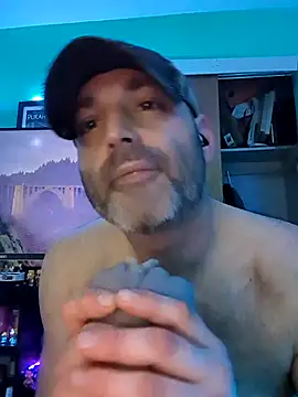 Novabear6996 online show from April 14, 2026, 7:58 am