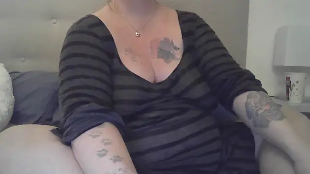 sizha6 online show from November 3, 2025, 5:42 am