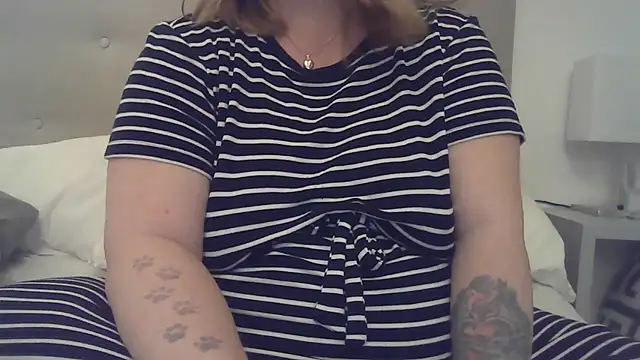 sizha6 online show from November 16, 2025, 8:09 am