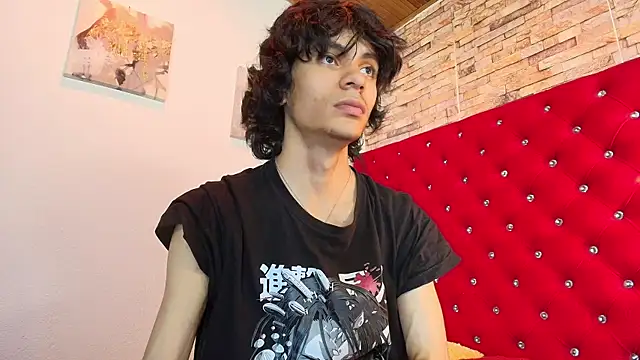 sc0rpius  online show from March 4, 2025, 7:43 pm