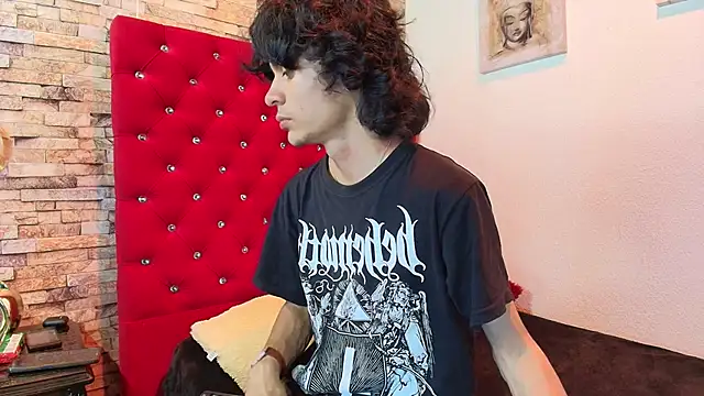 sc0rpius  online show from March 11, 2025, 7:36 pm