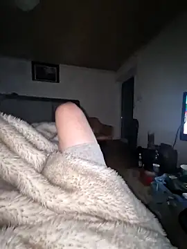 DerechteJunge online show from October 22, 2025, 12:00 am