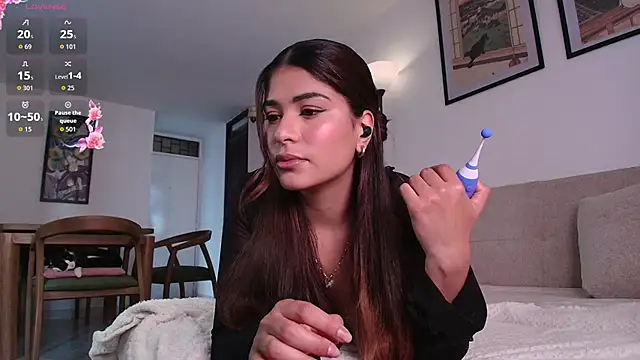 mmycaliope online show from April 12, 2026, 10:04 pm