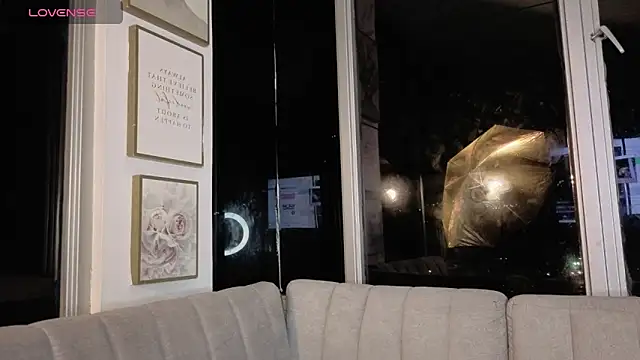 Ivanna West online show from April 7, 2026, 9:54 am