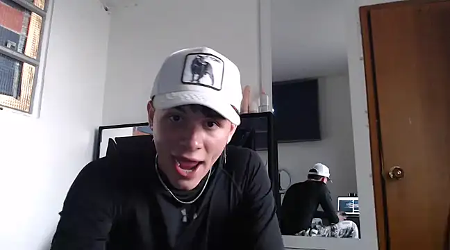 Snapshot of Smith_boy_25 chatting on February 20, 2025, 10:15 pm Smith boy 25 online show from February 20, 2025, 10:15 pm