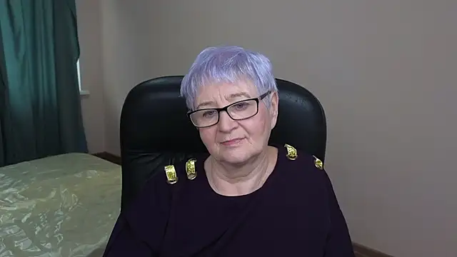 Snapshot of Sandra_Snowflake chatting on March 14, 2025, 7:04 am Sandra Snowflake online show from March 14, 2025, 7:04 am