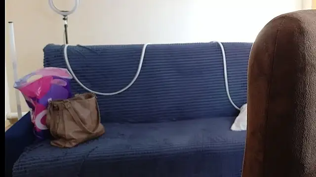 Sandra Snowflake online show from April 9, 2026, 12:21 pm