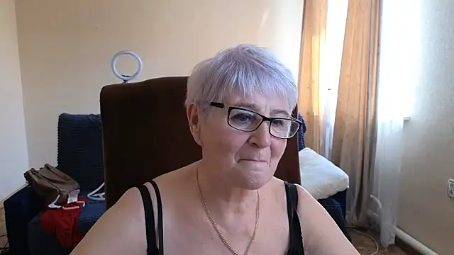 Sandra Snowflake online show from April 23, 2026, 12:29 pm