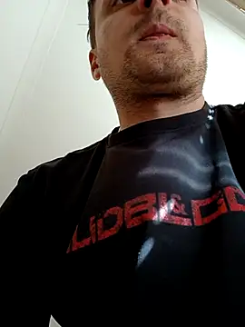 Snapshot of Eusuntnoulgigolo chatting on February 14, 2026, 10:01 am Eusuntnoulgigolo online show from February 14, 2026, 10:01 am