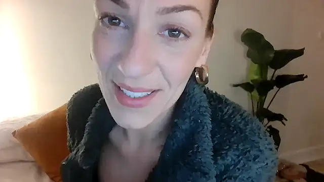 Edenfox- online show from February 17, 2026, 10:05 pm