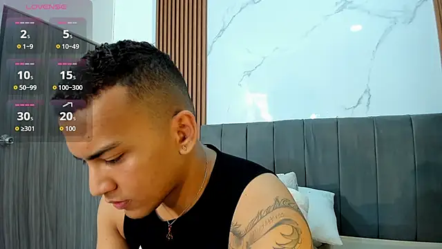 Rafa2004Cruz online show from September 18, 2025, 12:18 pm