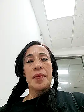 Coeur de luxure online show from February 20, 2025, 1:14 am