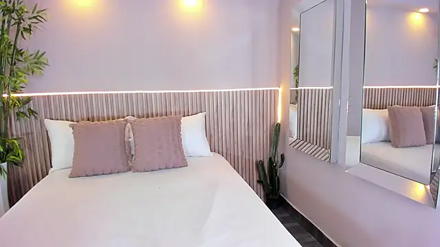 GeorginaReyes online show from January 14, 2026, 10:47 pm