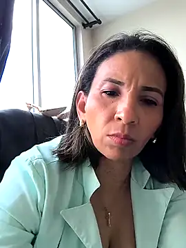 Snapshot of Mrsvictoriaaa chatting on February 28, 2025, 3:04 pm Mrsvictoriaaa online show from February 28, 2025, 3:04 pm