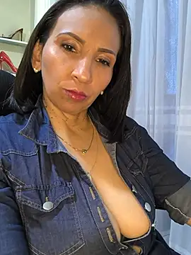 Mrsvictoriaaa online show from June 26, 2026, 8:02 pm