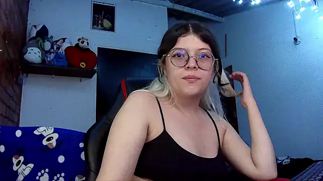 Emily  katz online show from March 23, 2025, 1:42 am