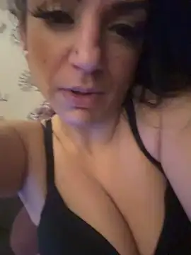 Snapshot of Gabriella316 chatting on February 23, 2025, 4:28 am Gabriella316 online show from February 23, 2025, 4:28 am