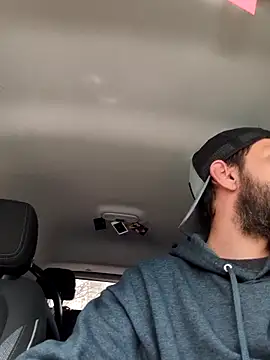 QueenM3 online show from April 17, 2026, 6:55 pm