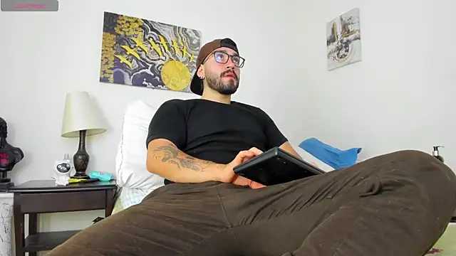 jeyco santino online show from April 1, 2026, 1:39 am