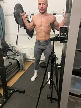 Snapshot of pesyelisa chatting on February 25, 2025, 6:42 pm pesyelisa online show from February 25, 2025, 6:42 pm