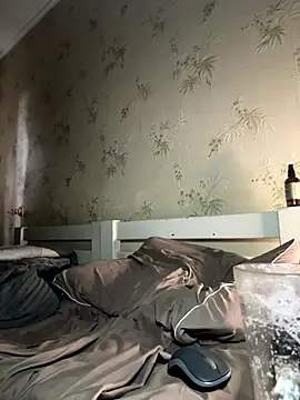 Naughtbaby 2025 online show from September 13, 2025, 3:12 pm