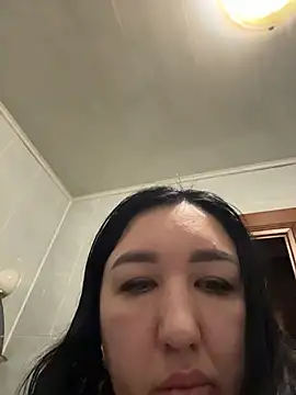 Naughtbaby 2025 online show from February 18, 2026, 1:40 pm