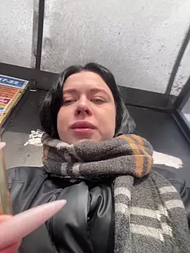 AlishaPrettyBlade online show from March 12, 2025, 3:24 am