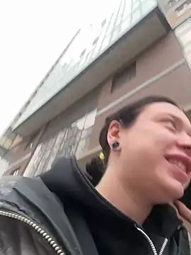 AlishaPrettyBlade online show from March 28, 2026, 11:10 am