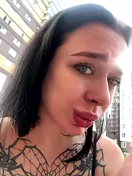 AlishaPrettyBlade online show from July 2, 2026, 2:00 am