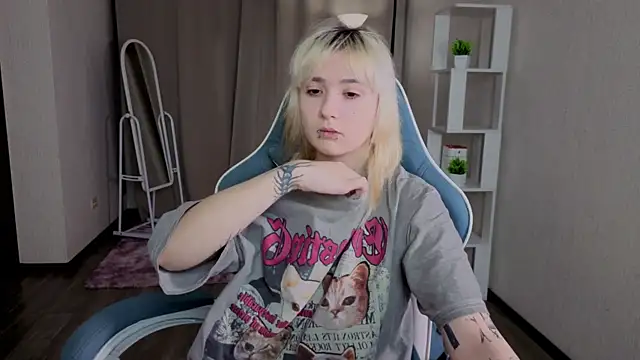 Nasy online show from December 1, 2025, 4:34 pm