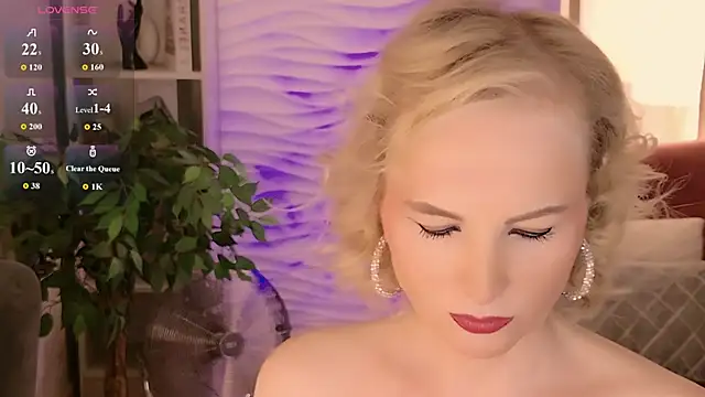 Snapshot of Sandra_Kind chatting on May 24, 2026, 5:34 am Sandra Kind online show from May 24, 2026, 5:34 am