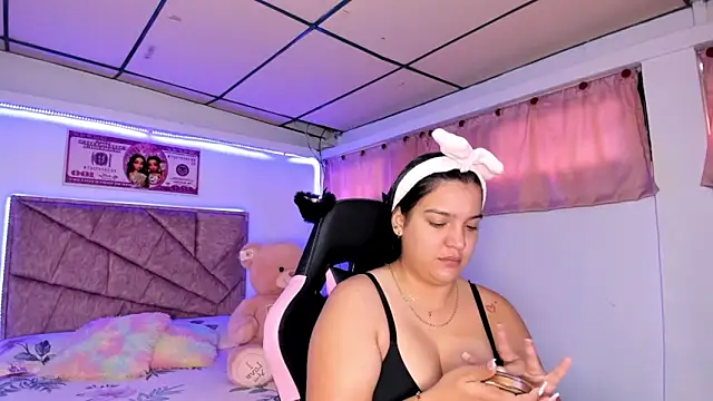 Cristal Smith20 online show from March 15, 2026, 12:11 pm