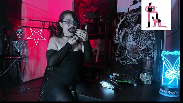 OnyxDiosaGotica online show from November 17, 2025, 12:49 am