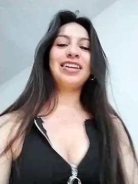 Snapshot of Nat_XxX chatting on February 17, 2025, 9:08 pm Nat XxX online show from February 17, 2025, 9:08 pm