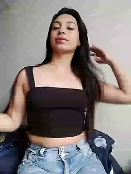 Snapshot of Nat_XxX chatting on February 28, 2025, 8:18 pm Nat XxX online show from February 28, 2025, 8:18 pm